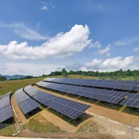 Odprli prvo sončno elektrarno družbe So&scaron;ke elektrarne Nova Gorica