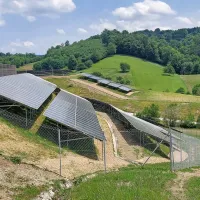 Odprli prvo sončno elektrarno družbe So&scaron;ke elektrarne Nova Gorica