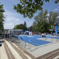 Goran Dragić navdu&scaron;il najmlaj&scaron;e na odprtju igri&scaron;ča v Ilirski Bistrici