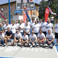 Goran Dragić navdu&scaron;il najmlaj&scaron;e na odprtju igri&scaron;ča v Ilirski Bistrici