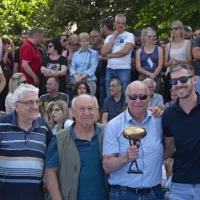Goran Dragić navdu&scaron;il najmlaj&scaron;e na odprtju igri&scaron;ča v Ilirski Bistrici
