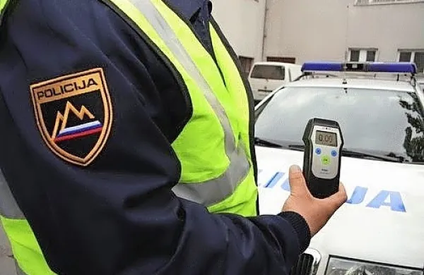 Pijani politiki Primorski niso tuji. Fotografija je simbolična.