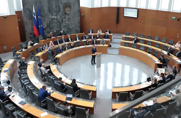 V zadnjem desetletju so največ lobističnih stikov zabeležili v 
državnem zboru.