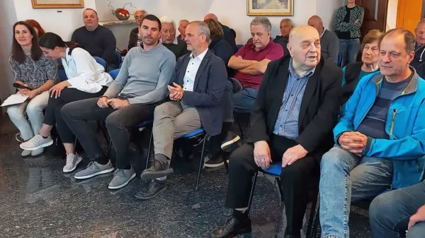 Tri posoške občine in njihovi predstavniki se na splošno povezujejo, glede  Soče pa niti ne.