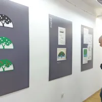 Razstava slovenskega oblikovanja v ajdovski Lokarjevi galeriji je 
odprta do 25. junija.