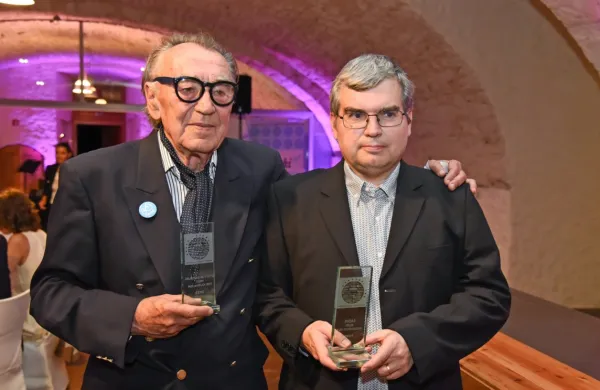 Istran Milan Rakovac (levo) je prejel nagrado Otta von Habsburga, 
Bask Urtzi Urkizu pa nagrado Midas.