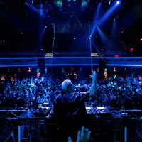 DJ Umek z Estoro, Elaktom in Gumjo  12. julija prihaja v Koper.