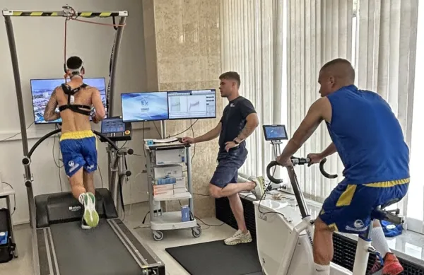 Nogometaši med  nevsakdanjo preizkušnjo