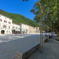 Sodba v tožbi podjetja Skapin zoper Občino Vipava gre na vi&scaron;je sodi&scaron;če