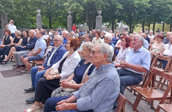 Grad Kromberk je gostil slovesnost ob okroglih jubilejih Osimskih 
sporazumov  in osimske ceste.