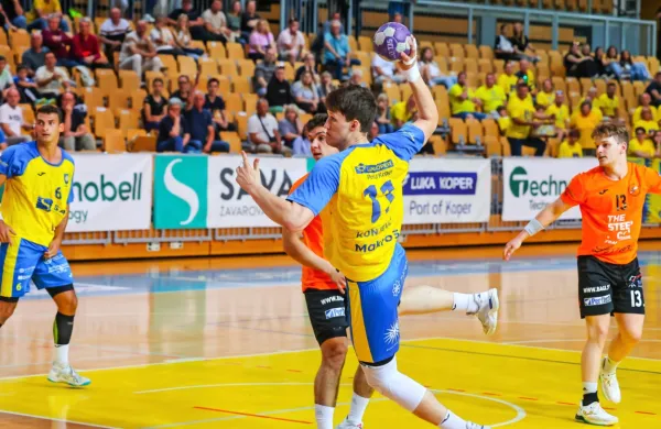 Slabše predstave koprskih rumeno-modrih so se poznale tudi pri 
skromnejšemu obisku gledalcev v dvorani Bonifika.