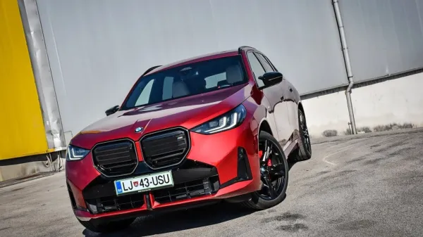 BMW X3, ki velja za najbolj priljubljenega križanca v BMW-jevi paleti, je pred nekaj meseci doživel 
korenito prenovo.