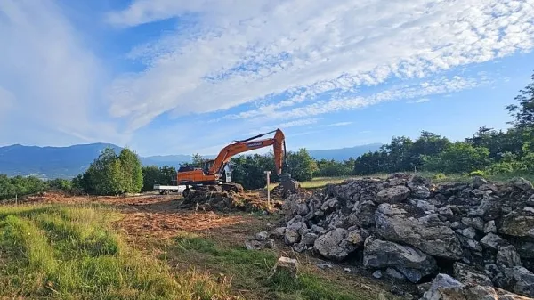 Komunalna oprema za zaselek Strane