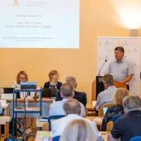 Preden so zavihali  rokave, je svetnike v imenu gostiteljice 
nagovoril šempetrski župan Milan Turk.