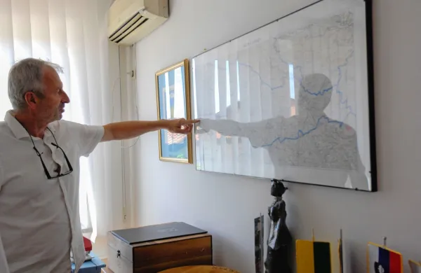    Vir največjega dela  pitne vode za Kras - in deloma tudi za 
slovensko Istro - je v občini Komen.