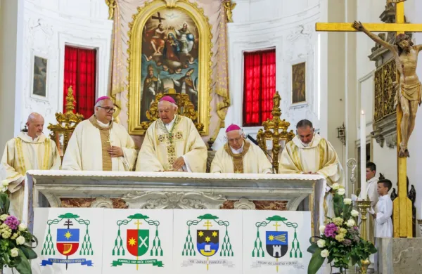 Ma&scaron;a ob jubileju zaslužnega &scaron;kofa Bizjaka (FOTO)