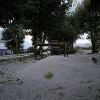 Neurje s točo na Ajdovskem: “Začelo je klestiti in pokati, nekateri kosi so bili večji od štirih centimetrov”