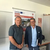 Vodja projekta Simon Mokorel (levo)  in  Francesco Comotti (PromoTurismo FVG)


