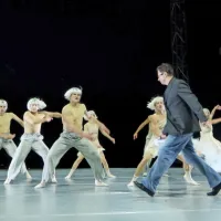 Eno od presenečenj - zlasti za poznavalce dua Silence - je bil igralski trenutek  glasbenega mojstra Primoža Hladnika. 