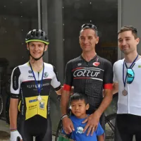 Najhitrejši v kategoriji do 30 let, od leve: Matija Podberšičk, Elia 
Carta in Mark Štor. 

