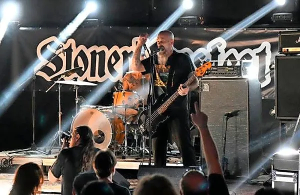 Utrinek z lanskoletne edicije festivala StonerKras.