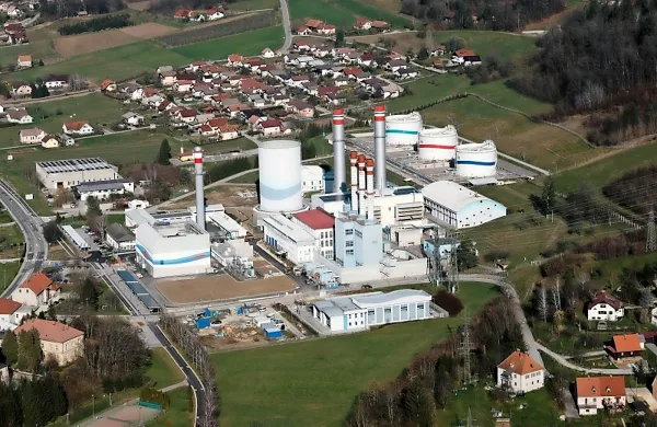 Po zaprtju TEŠ naj bi pomembno vlogo v Sloveniji imele tudi 
plinske elektrarne, kot je termoelektrarna v Brestanici.  