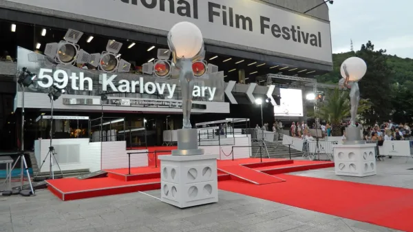 Filmski festival v Karlovih Varih je drugi najstarejši filmski festival 
v Evropi. 