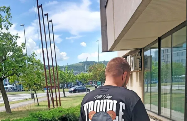 Zaradi  groženj  Alena  Felića  je bila   pred dvema letoma v  Grintovcu  
prava  drama.
