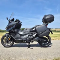 S tremi dodatnimi kovčki je potovanje z njim do začrtanega cilja še enostavnejše.