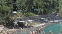V  času prvega vročinskega vala sta bila dobro zasedena tudi kamp 
v Kanalu in njegova soška plaža.