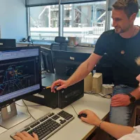 Štipendist Alpacema Cementa pri opravljanju prakse v oddelku 
Investicije: pomoč pri projektiranju vodjem investicijskih projektov