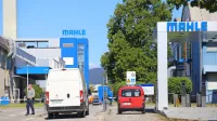 V Mahleju naj bi letos odpustili skupaj nekaj več kot 120 delavcev. 