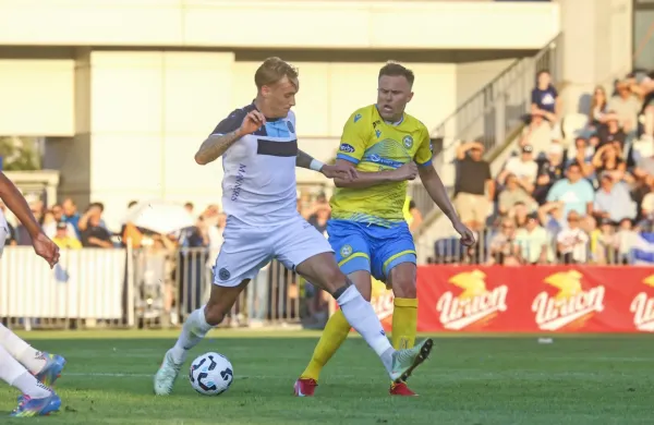 Josip Iličić (desno) je s podajami potrdil, da mu v Italiji niso zaman 
nadeli vzdevka profesor.