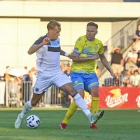 Josip Iličić (desno) je s podajami potrdil, da mu v Italiji niso zaman 
nadeli vzdevka profesor.