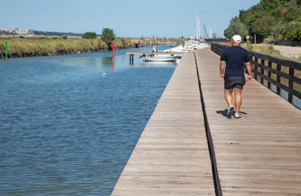 Mostovž v Jernejevem kanalu je tudi priljubljeno sprehajališče.