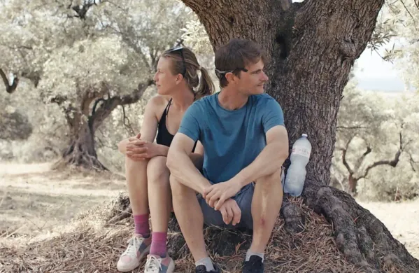 Maja Doroteja Prelog in njen partner Blaž Murn v dokumentarcu, 
ki nosi zgovorni naslov Cent’anni (Sto let), kolikor si Blaž želi 
dočakati.