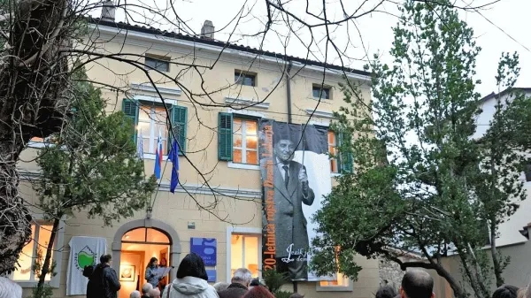 Lokarjeva hiša je ponovno zaživela   leta 2012, ob 120. obletnici pisateljevega rojstva.