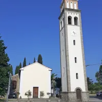 Osumljeni  naj  bi  vlomil  tudi v  cerkev  v  Bertokih. 