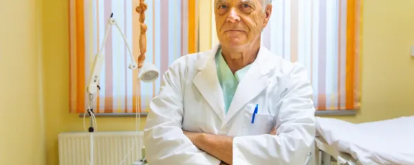 (INTERVJU) dr. Aleksander Merlo: “Ker smo majhni, bi lahko naredili naše zdravstvo sprejemljivo za vse”