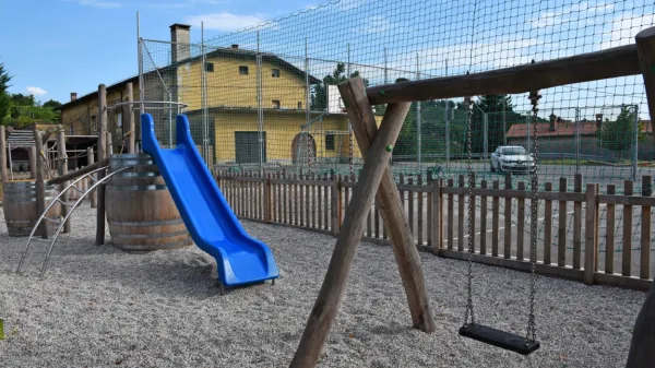 Novo otroško igrišče na Humu bo namenu uradno predano v 
začetku avgusta.