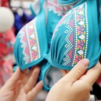 

Kakovost materiala in namen kopalk preverite, preden jih kupite.