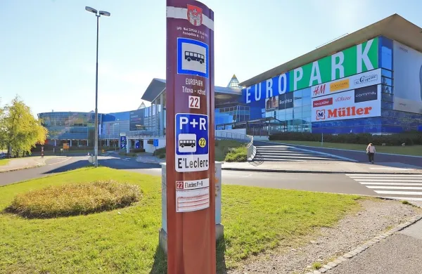 Minuli konec tedna  so  vlomilci  vdrli v  eno od prodajaln  v  
mariborskem  Europarku.  