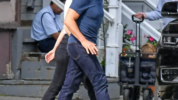 Tom Cruise in Ana de Armas potrdila romanco