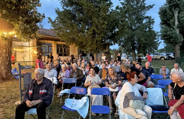 Kino Istra se je v torek prvič ustavil na Pomjanu in glede na topel sprejem in velik obisk verjetno tudi ne 
zadnjič.