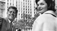 Jackie Kennedy ostaja sinonim za pravo eleganco