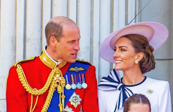 Princ William in princesa Catherine se z otroki selita v novo 
rezidenco.