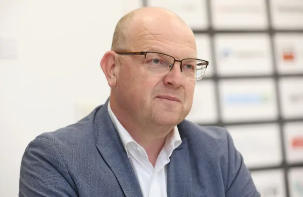 Analitik Klemen Grošelj