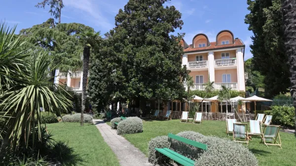  Portoroškemu hotelu Marko se v prihodnjem letu obeta obsežna 
prenova. 