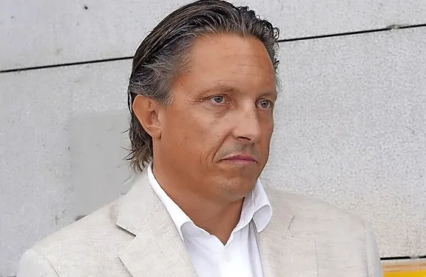 Evgenij Komljanec je danes podal odstopno izjavo z mesta 
direktorja izolskega zdravstvenega doma.