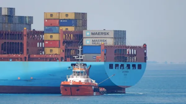  V prvem polletju so pretovorili  za 14 odstotkov več kontejnerjev.